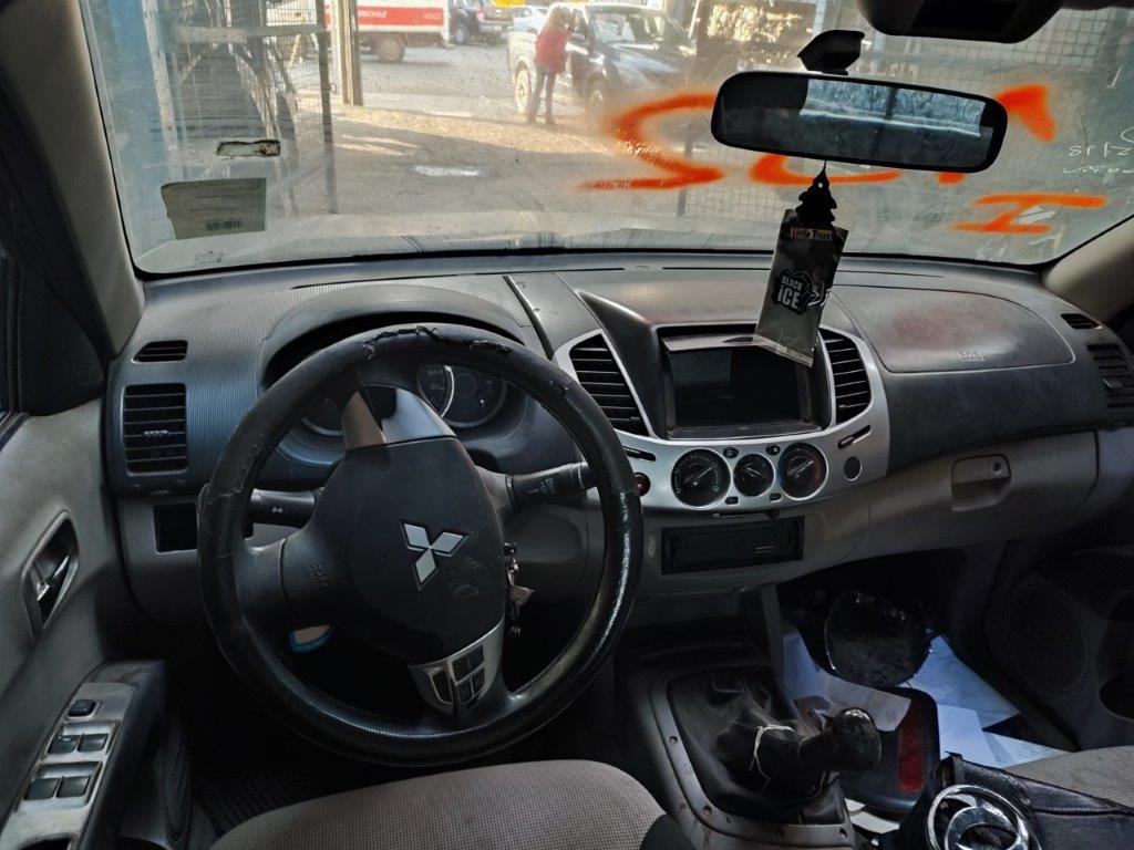  Mitsubishi L200 2006    EN DESARME